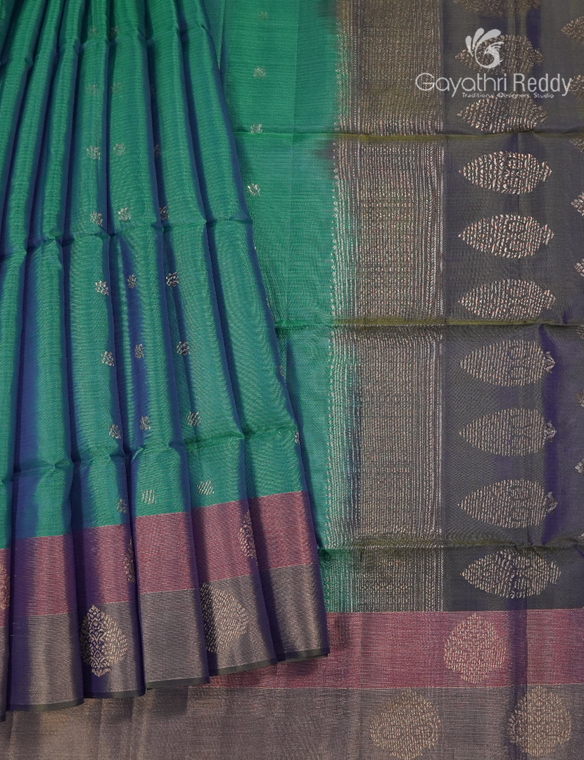 Pure  Kanchipuram Light Weight Silk Saree in Rama Green and Ash Grey