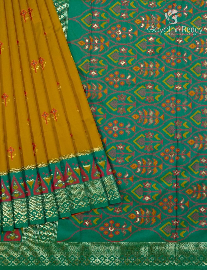 Semi Kanchipuram Art Silk Saree in Dry Mehendi and Green