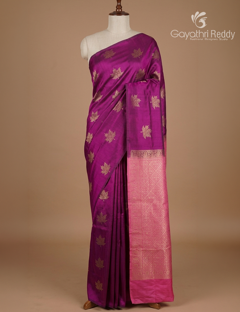 Pure Kanchipuram Silk  Saree in Magenta ( Butta Style)