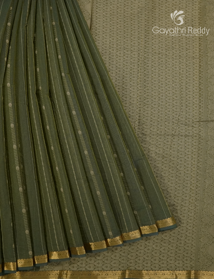 Pure Kanchi Cotton Saree in Deep Olive Green