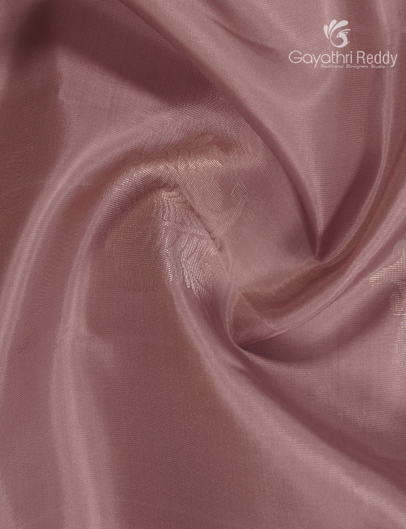 Pure Kanchipuram Silk Saree in Pastel Peach ( Small Borders )