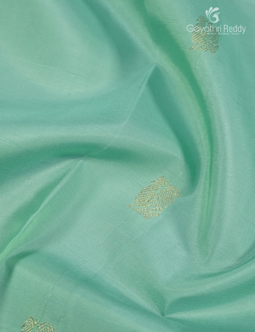 Pure Kanchipuram Vintage Silk Saree ( Medium Border ) in Pastel Sea Green and Lime Yellow
