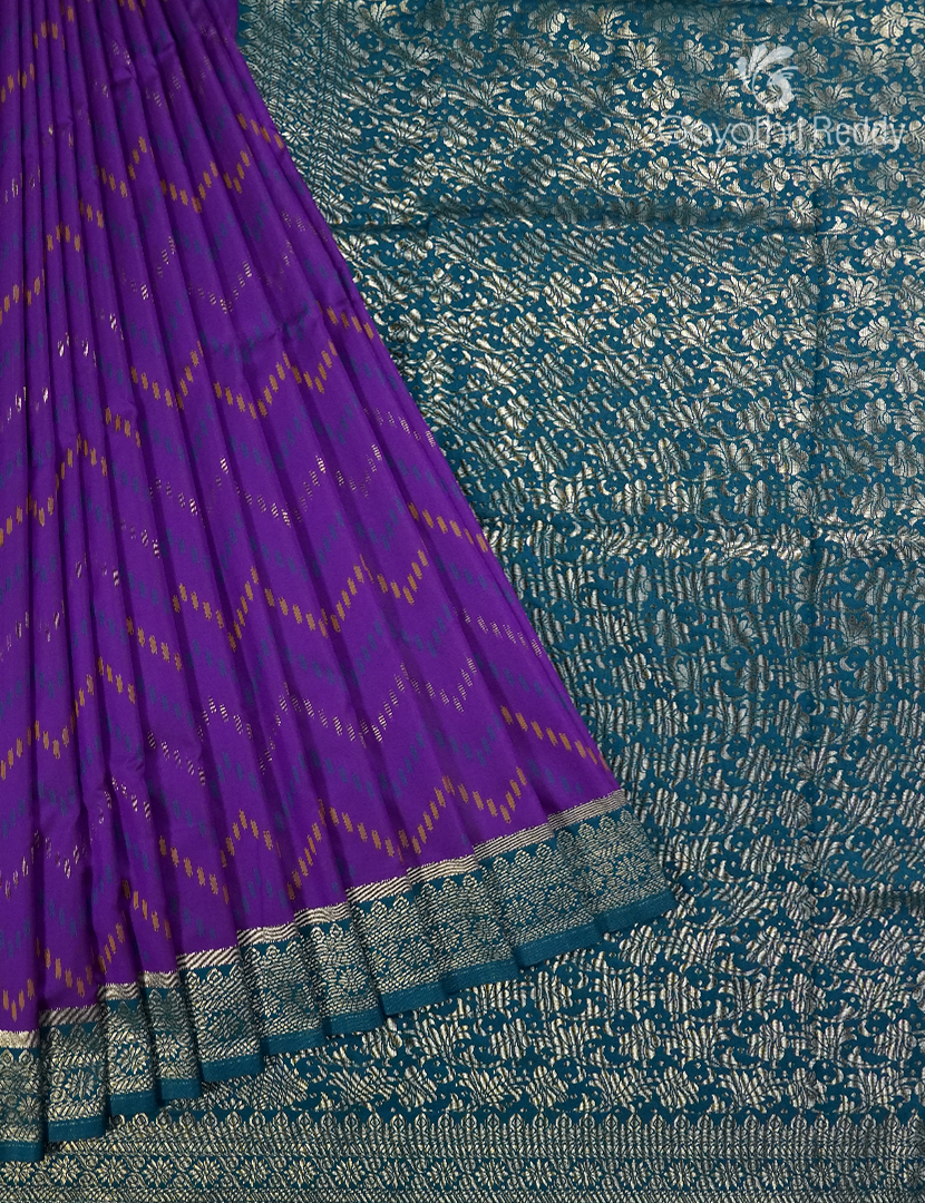 Semi Kanchipuram Silk Saree in Deep Purple and  Rama Green