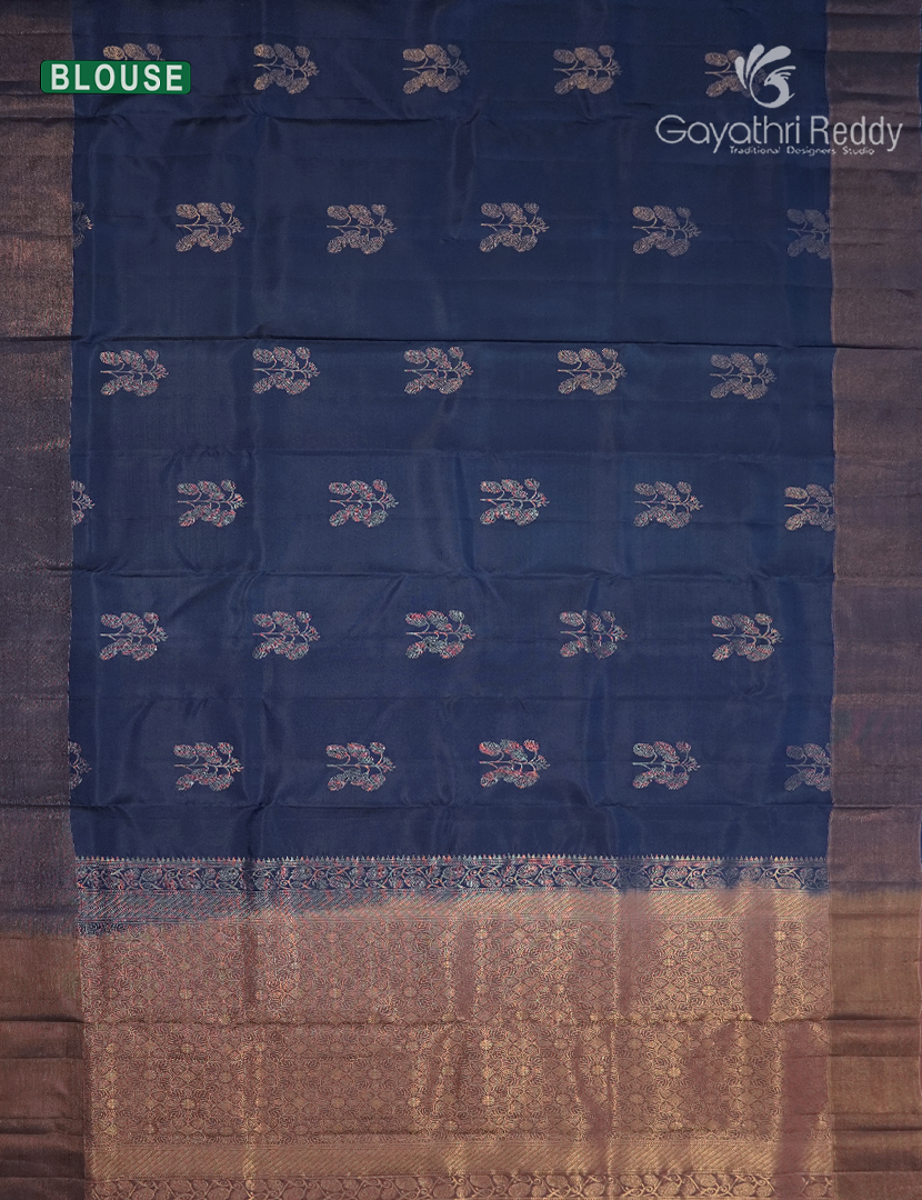 Pure Kanchipuram Silk Saree in Deep Grey ( Small Borders )