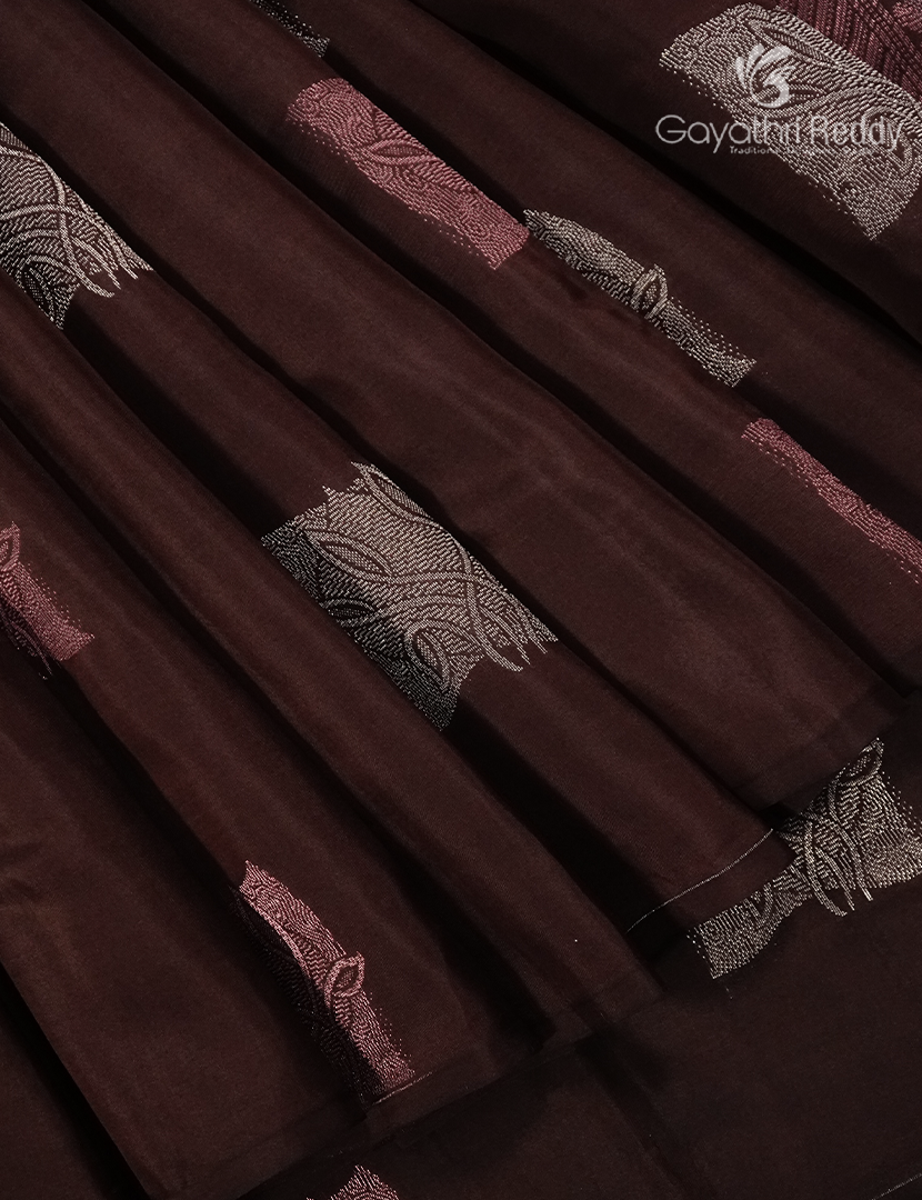 Pure Kanchipuram Silk  Saree in Brown ( Butta Style )