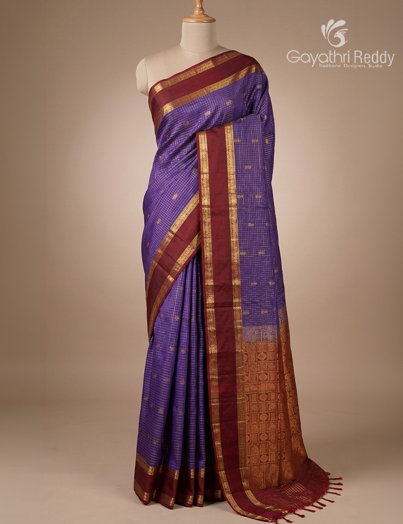 Pure Kanchipuram Vintage Silk Saree in Blue and Maroon