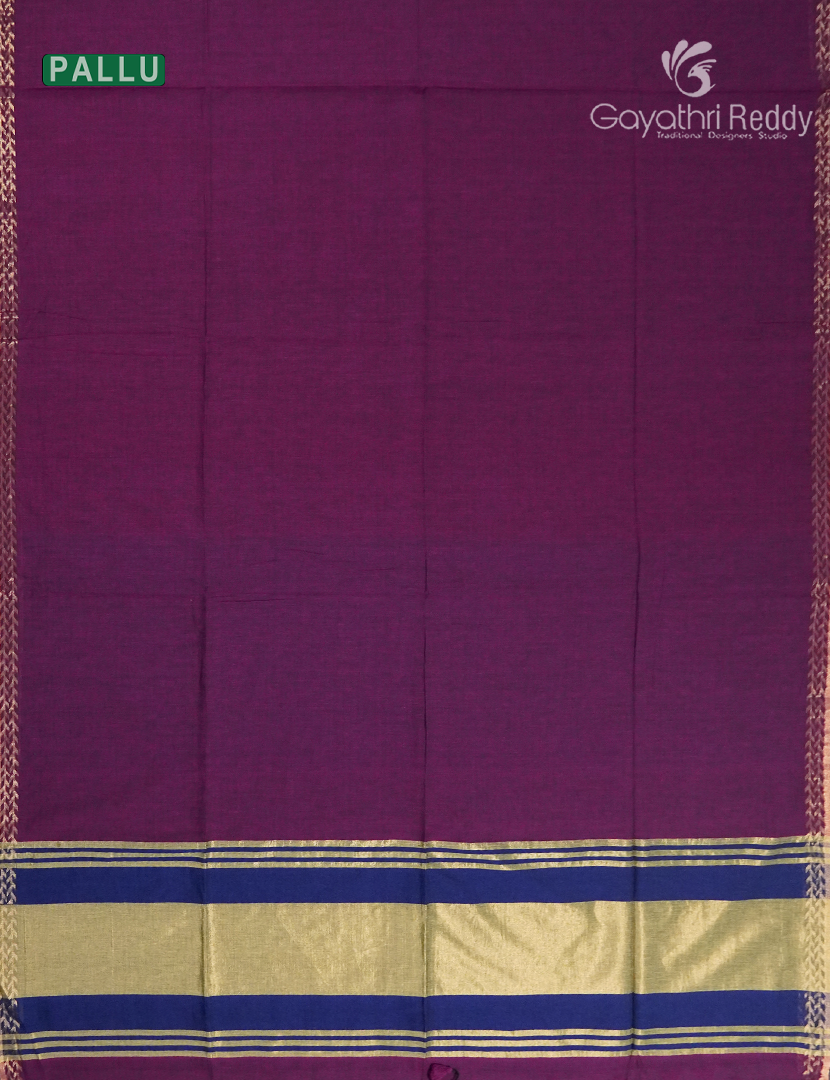 Jamdani Cotton Saree in Deep Magenta