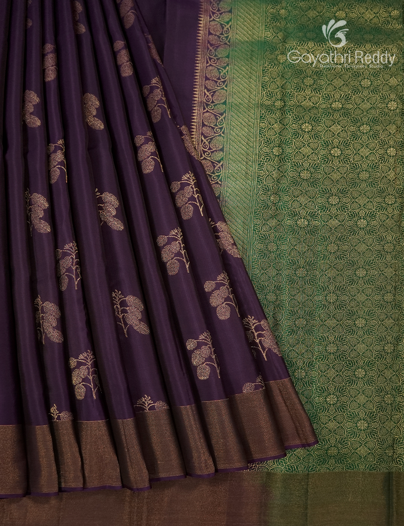 Pure Kanchipuram Silk Saree in Deep Wine ( Small Borders )
