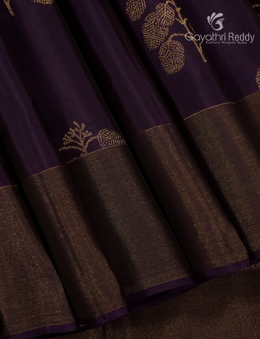 Pure Kanchipuram Silk Saree in Deep Wine ( Small Borders )