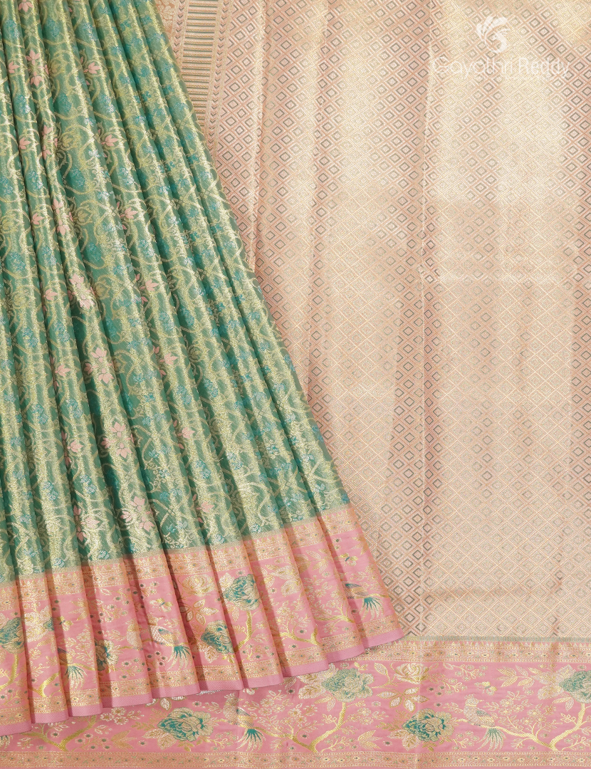 Semi Kanchipuram Silk Saree in Pista Green  and Onion Peach