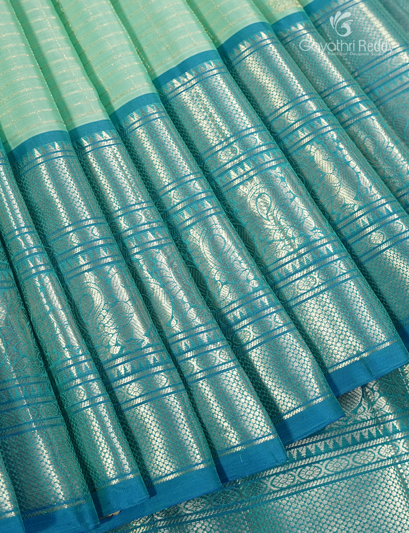 Pure Kanchipuram Vintage Silk Saree  in Aqua Blue and Sea Blue