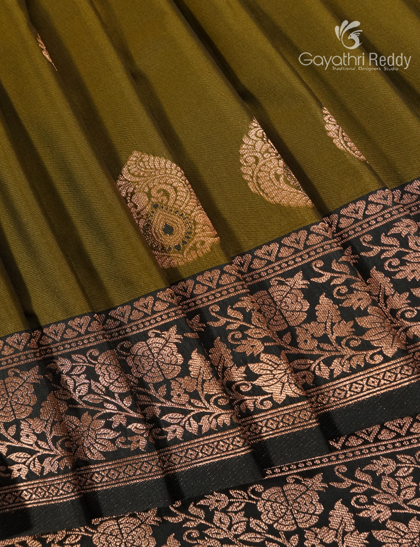 Semi Kanchipuram Art Silk Saree in Deep Mehendi Green