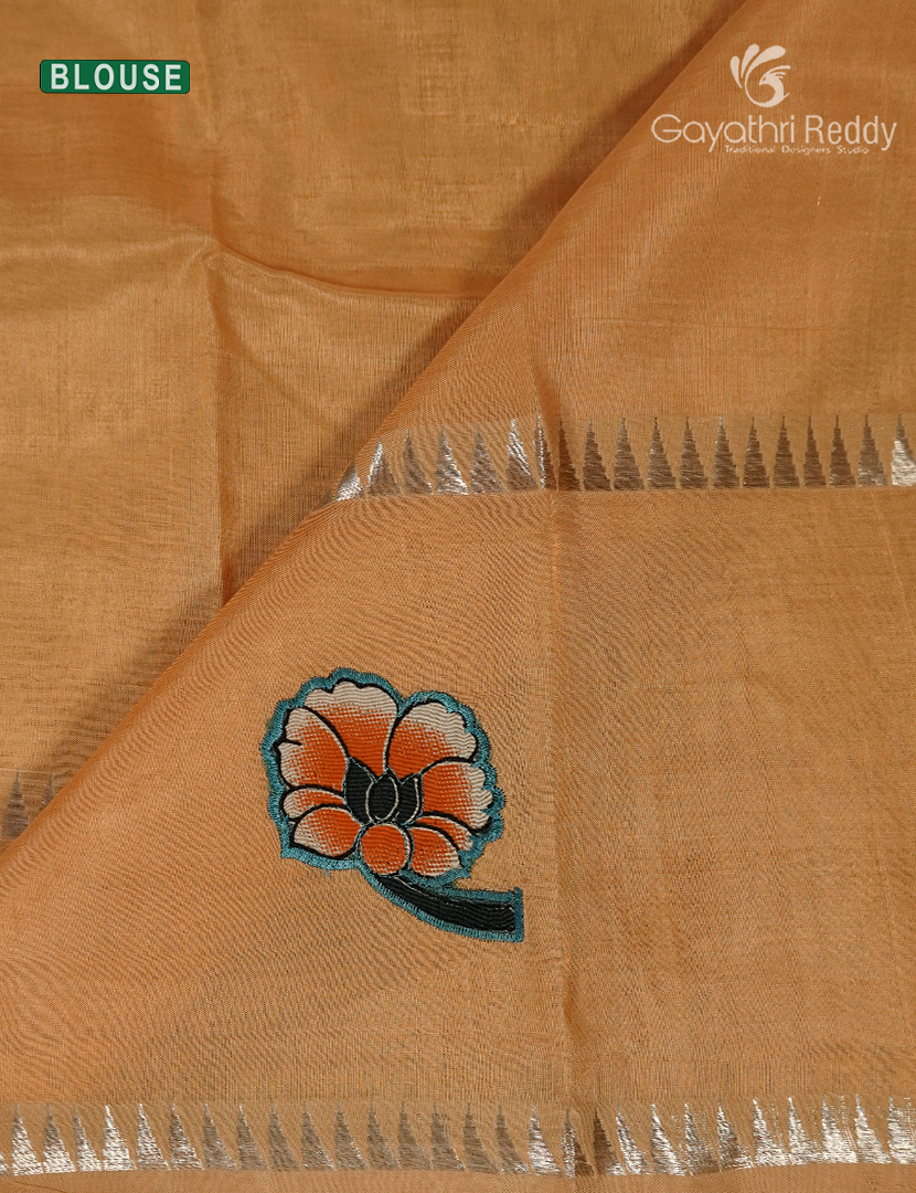 Pure Mangalagiri Langa Voni Set in Apricot Orange
