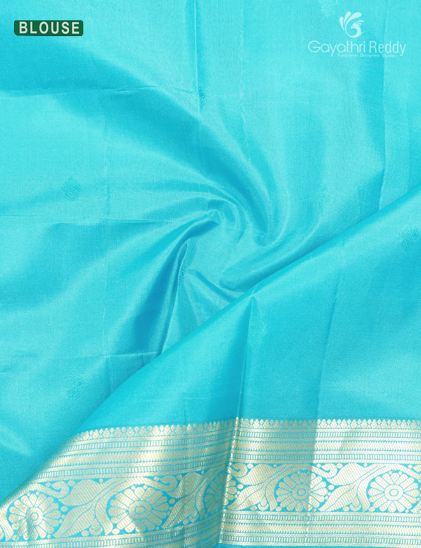 Pure Kanchipuram Vintage Silk Saree in Sky Blue
