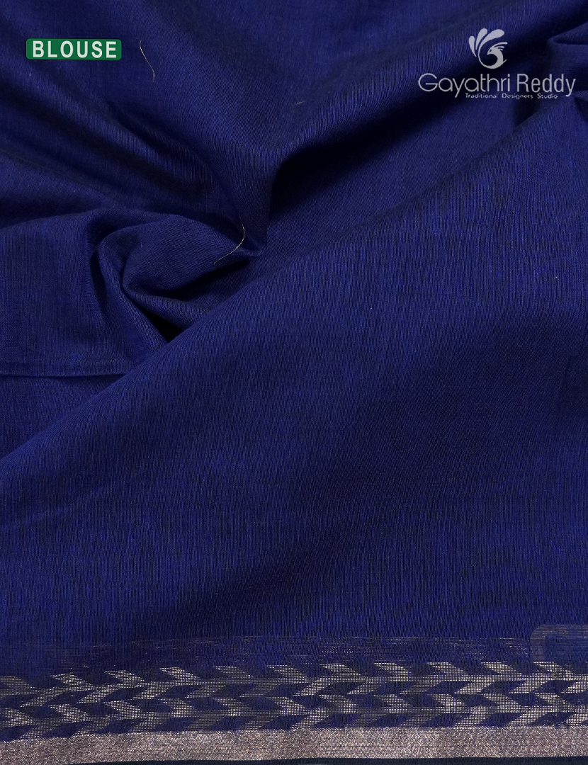Jamdani Cotton Saree in Deep Magenta