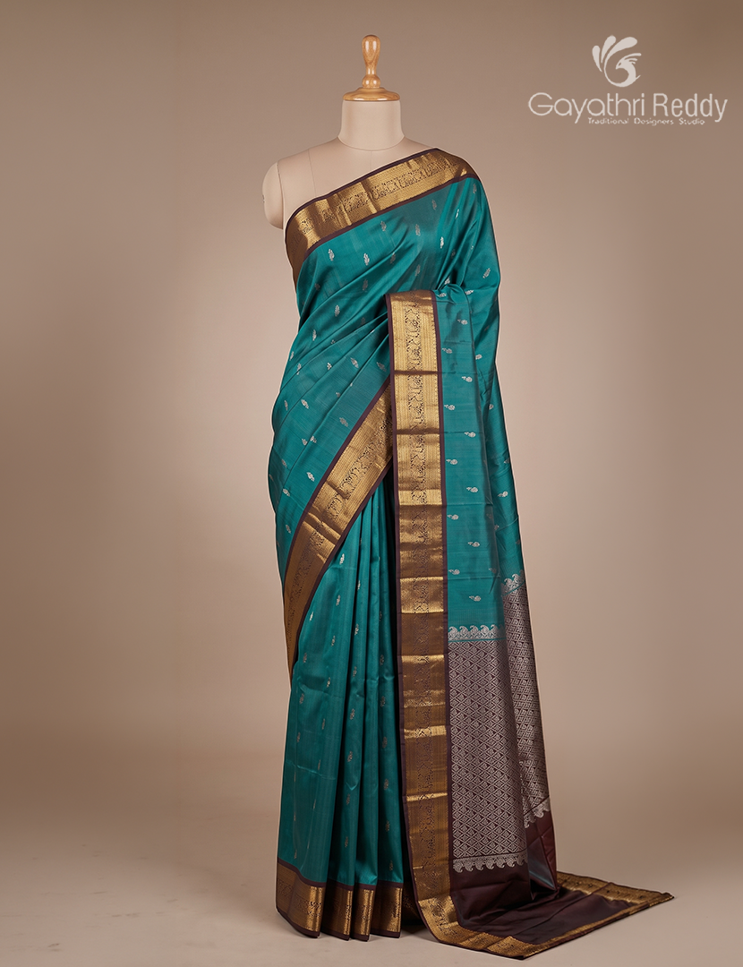 Pure Kanchipuram Silk Saree in Deep Peacock Green and Deep Brown