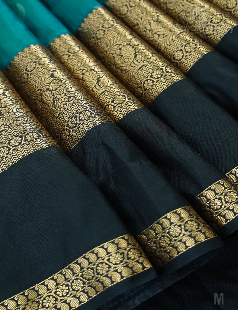 SEMI KANCHI PATTU-SP1800