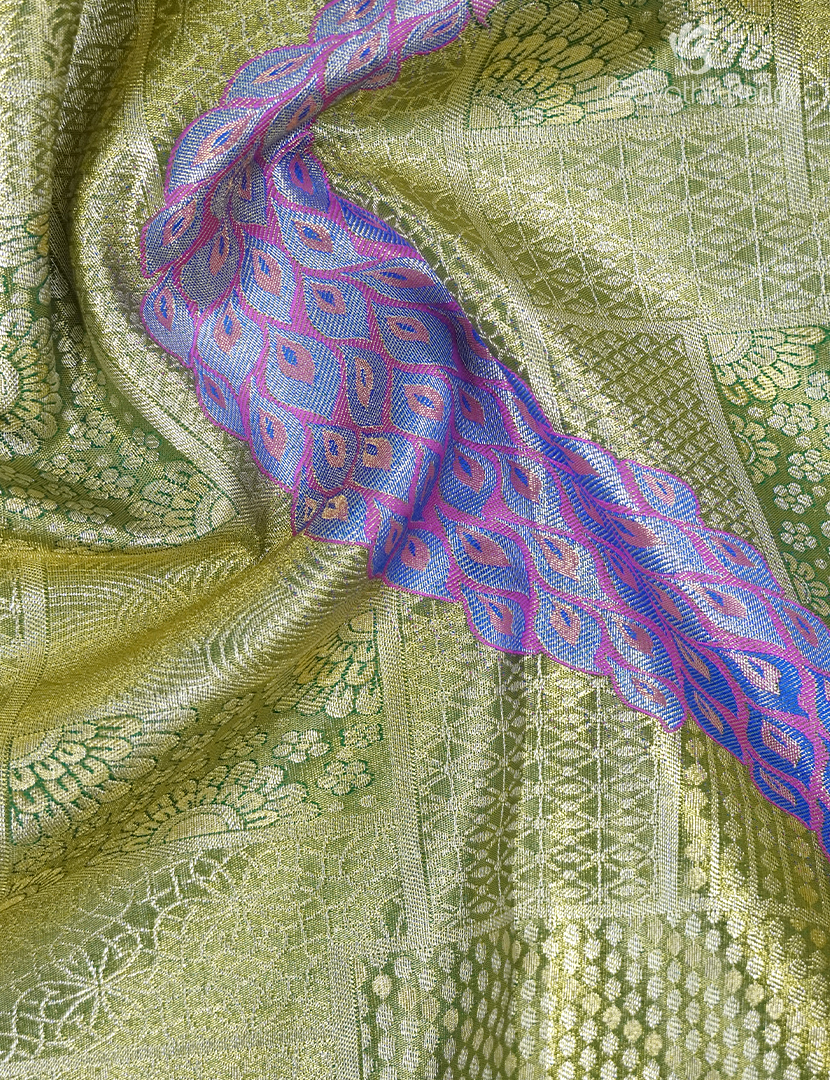 Semi Kanchipuram Silk Saree in Pista Green  and Magenta