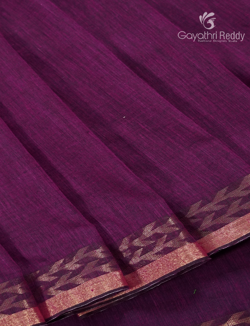 Jamdani Cotton Saree in Deep Magenta