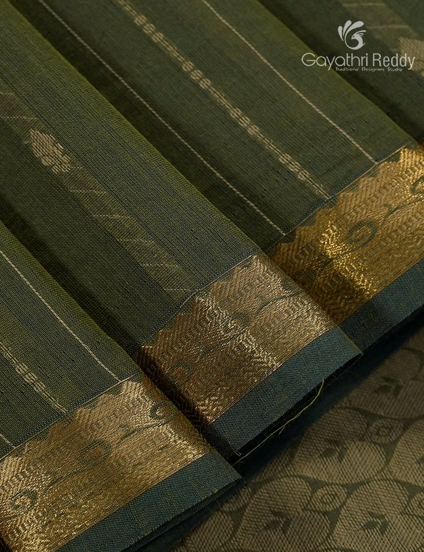 Pure Kanchi Cotton Saree in Deep Olive Green