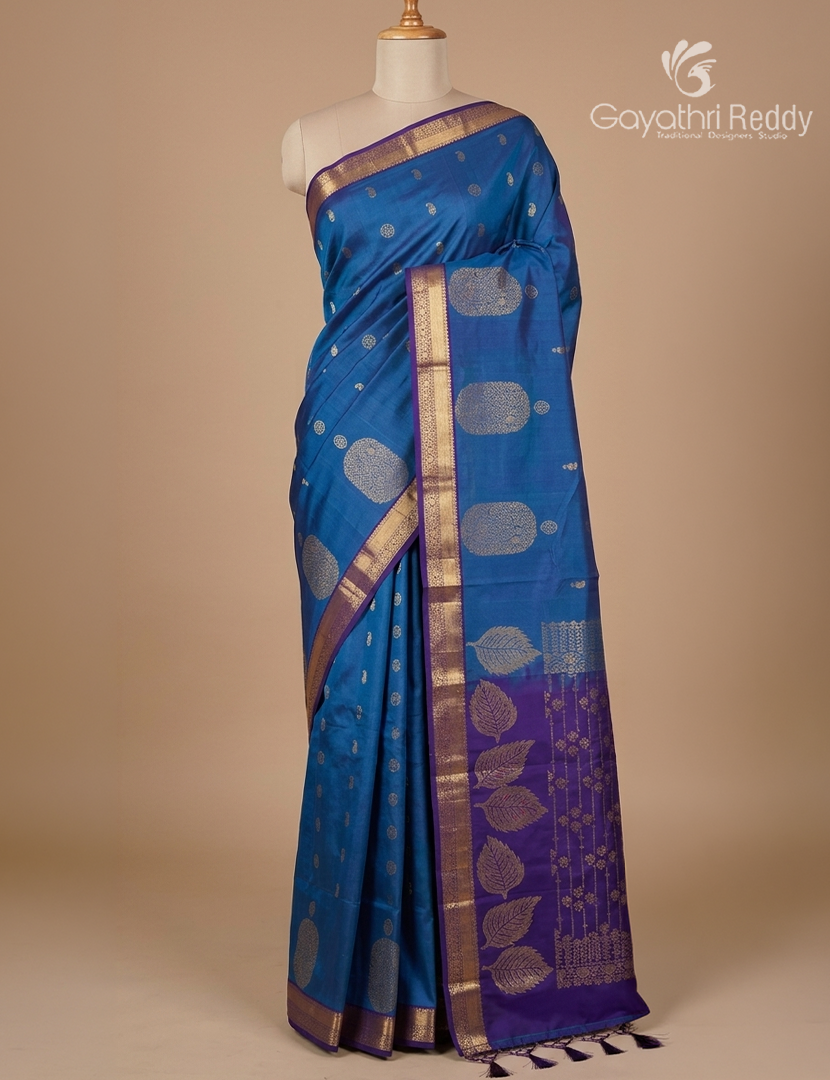 Pure Kanchipuram Silk Saree in Sea Blue and Violet