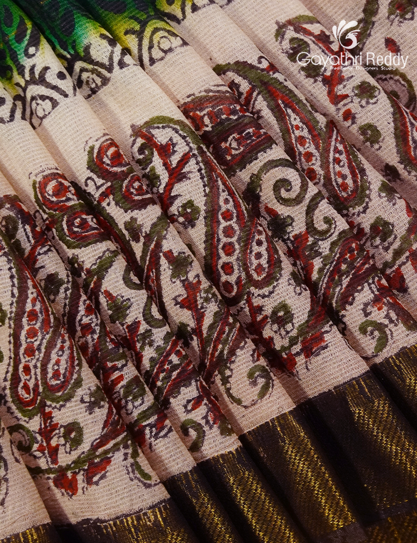 Mangalgiri Kalamkari Saree in Bottle Green
