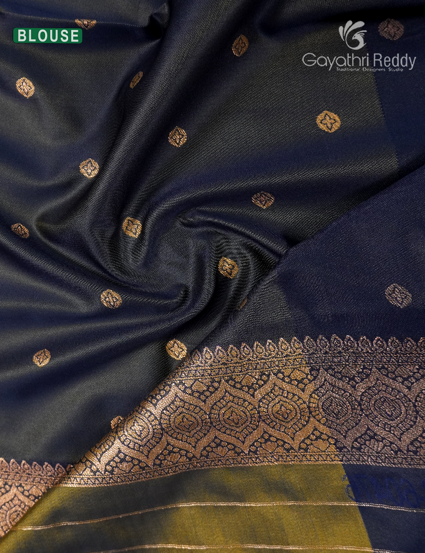 Semi Kanchipuram Art Silk Saree in Mehendi Green