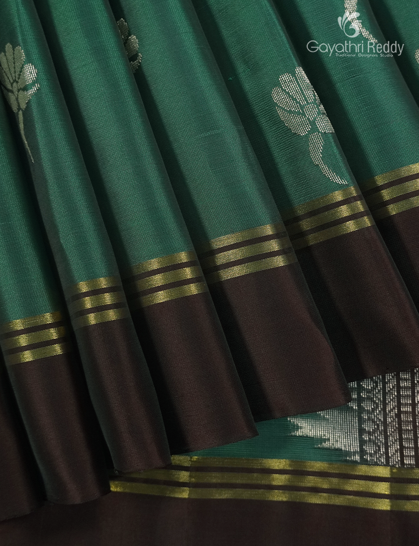 Light weight Kanchipuram Silk Saree in Deep Teal Green and Deep Snuff