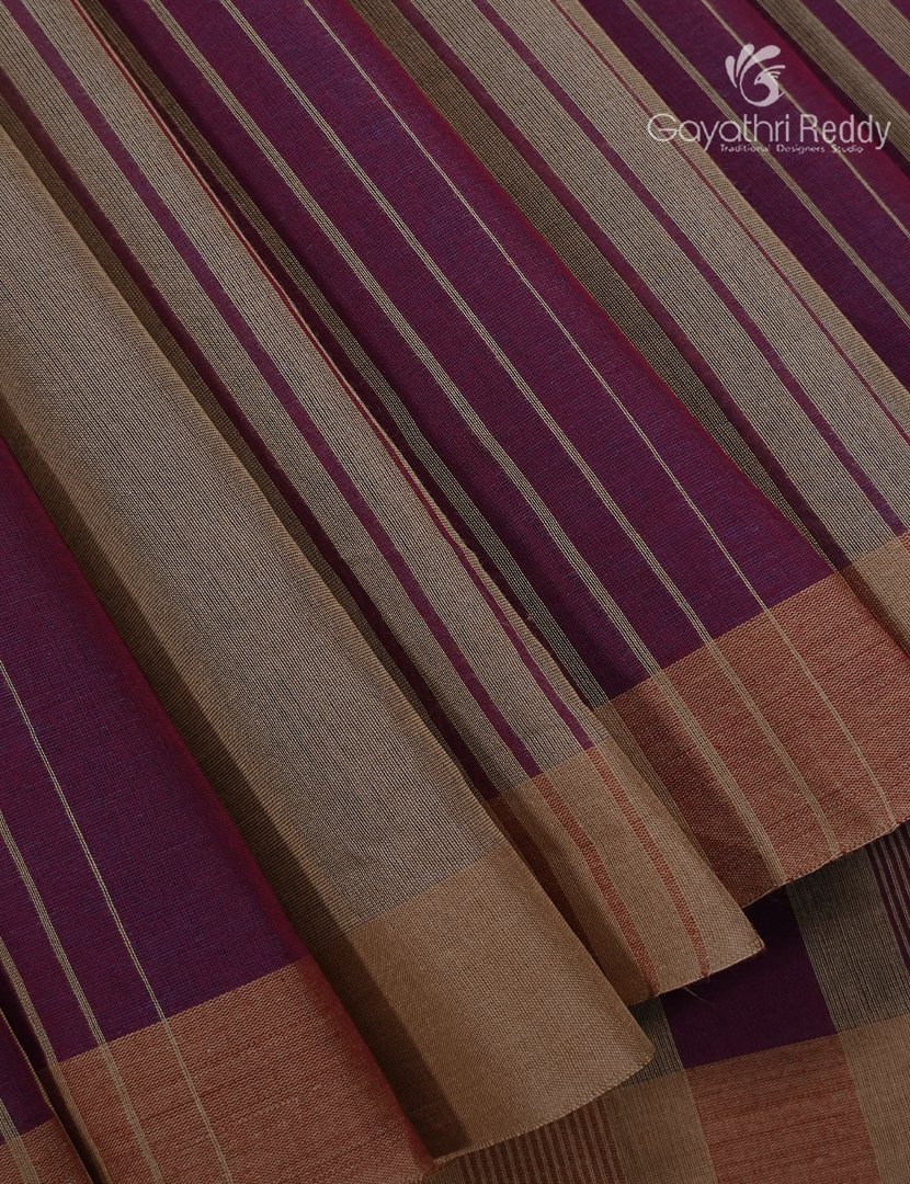 Pure Handloom Cotton Saree in Concrete Grey and Deep Wine