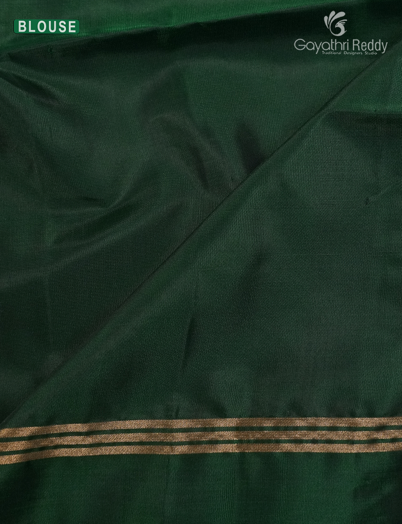Light weight Kanchipuram Silk Saree in Mehendi Green and Deep Brown