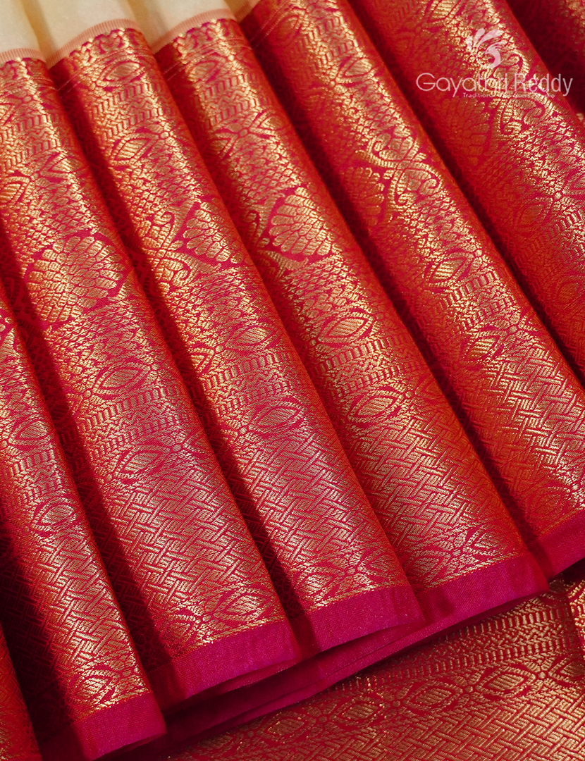Semi Kanchipuram Silk Saree in Cream and Rani Pink