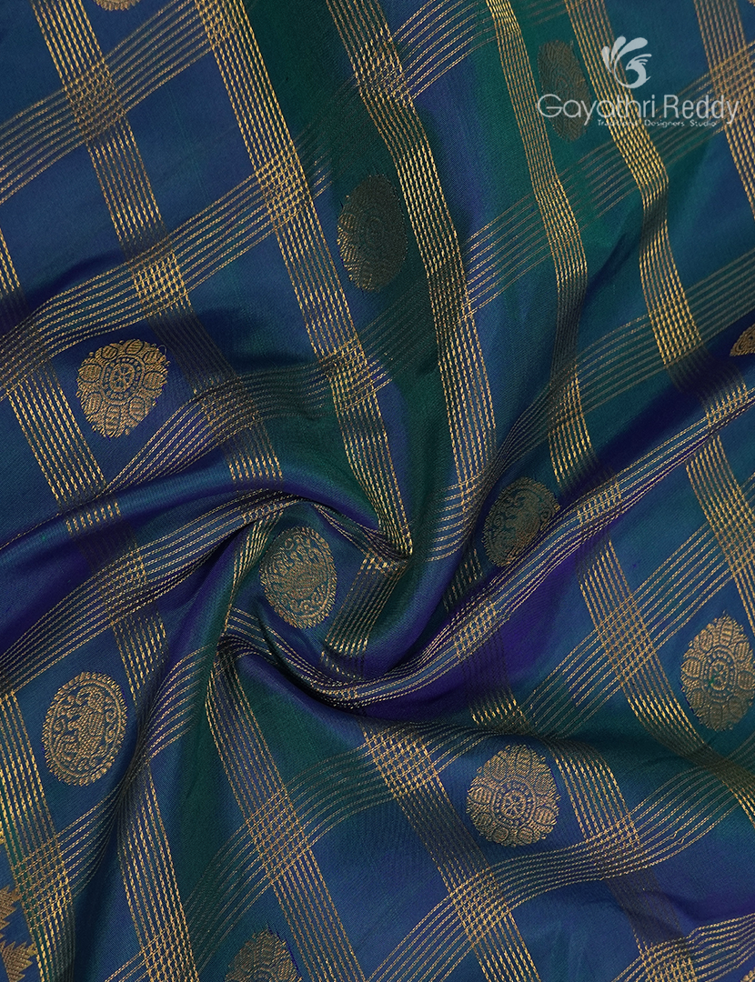 Pure Gadwal Silk Saree in Grey