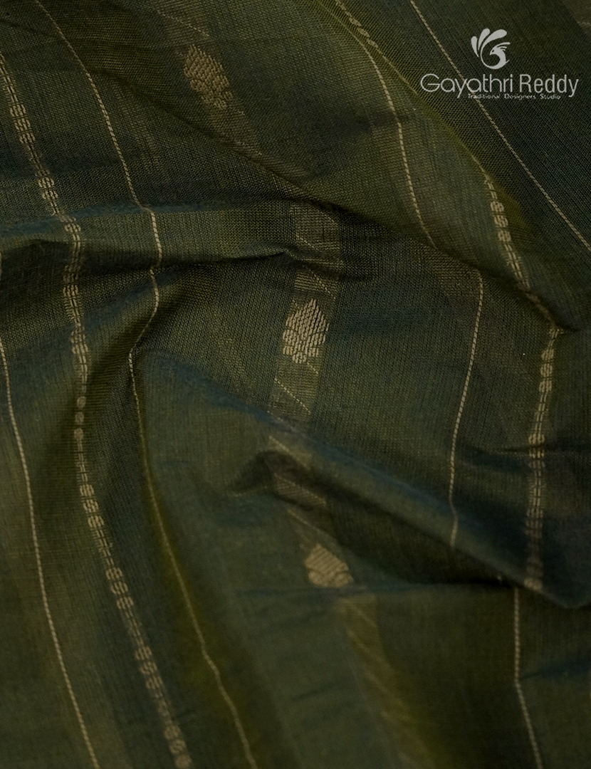 Pure Kanchi Cotton Saree in Deep Olive Green