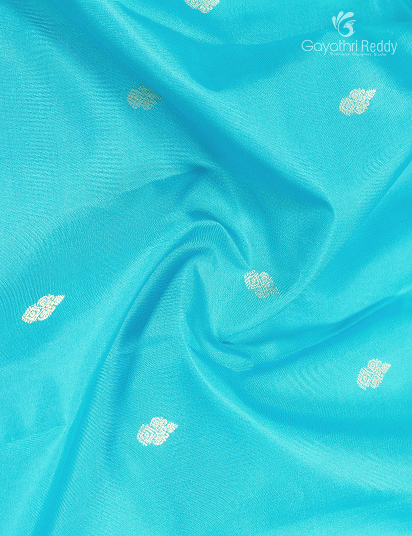 Pure Kanchipuram Vintage Silk Saree in Sky Blue