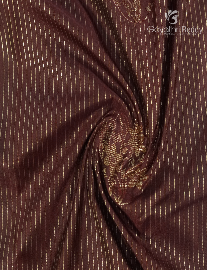 Semi Kanchipuram Silk Saree in Deep Brown and Rani Pink