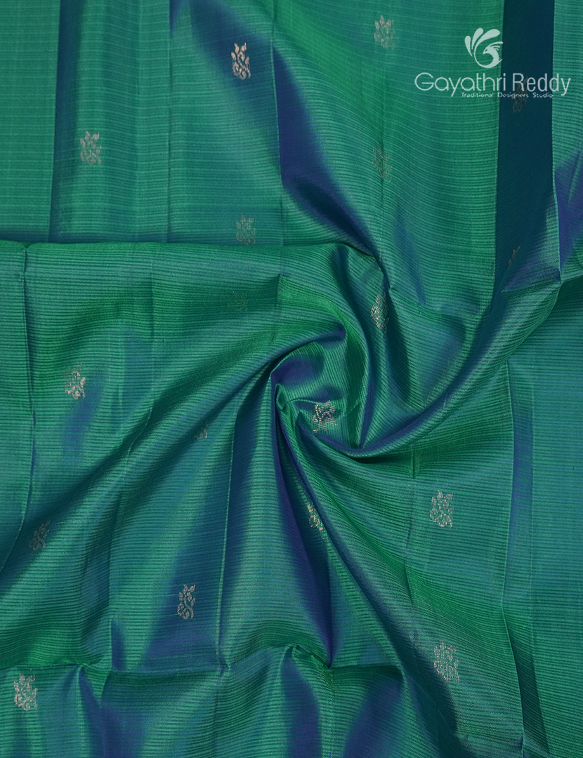 Pure  Kanchipuram Light Weight Silk Saree in Rama Green and Ash Grey