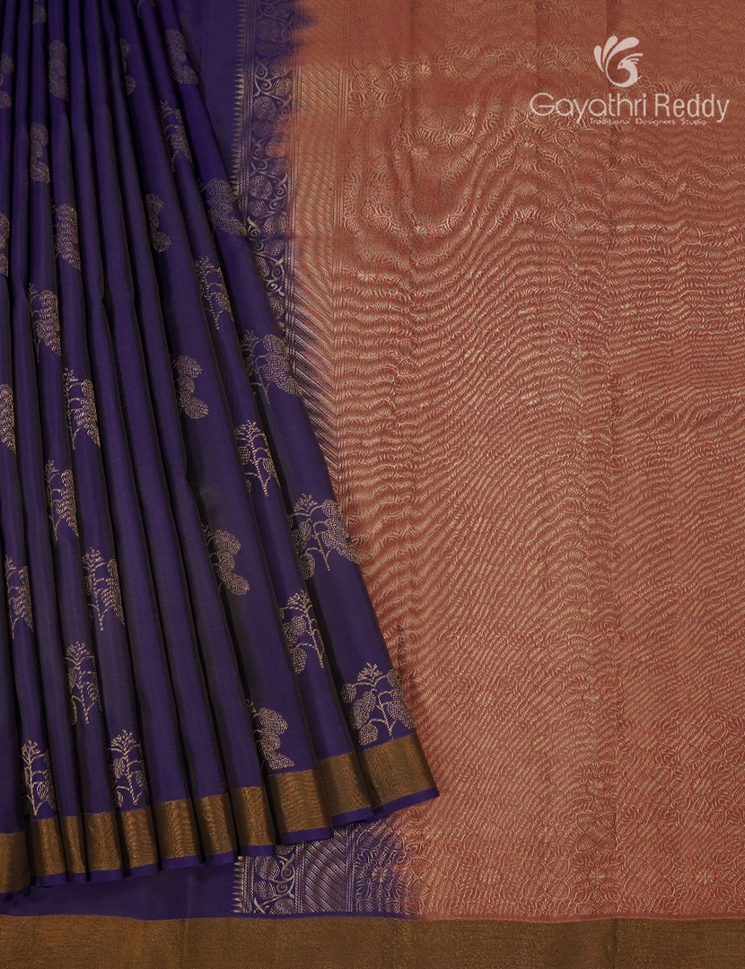 Pure Kanchipuram Silk Saree in Deep Violet and Copper( Small Borders )