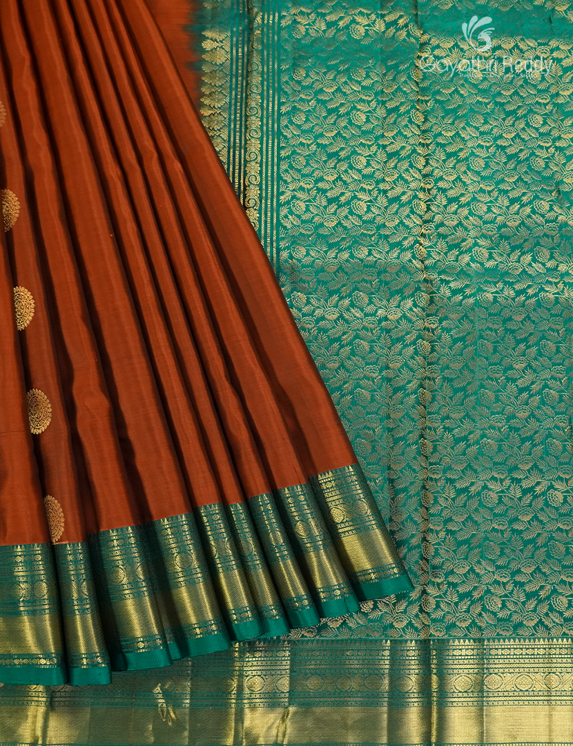 Pure Kanchipuram Silk Saree in Deep Rust and Deep Peacock Green