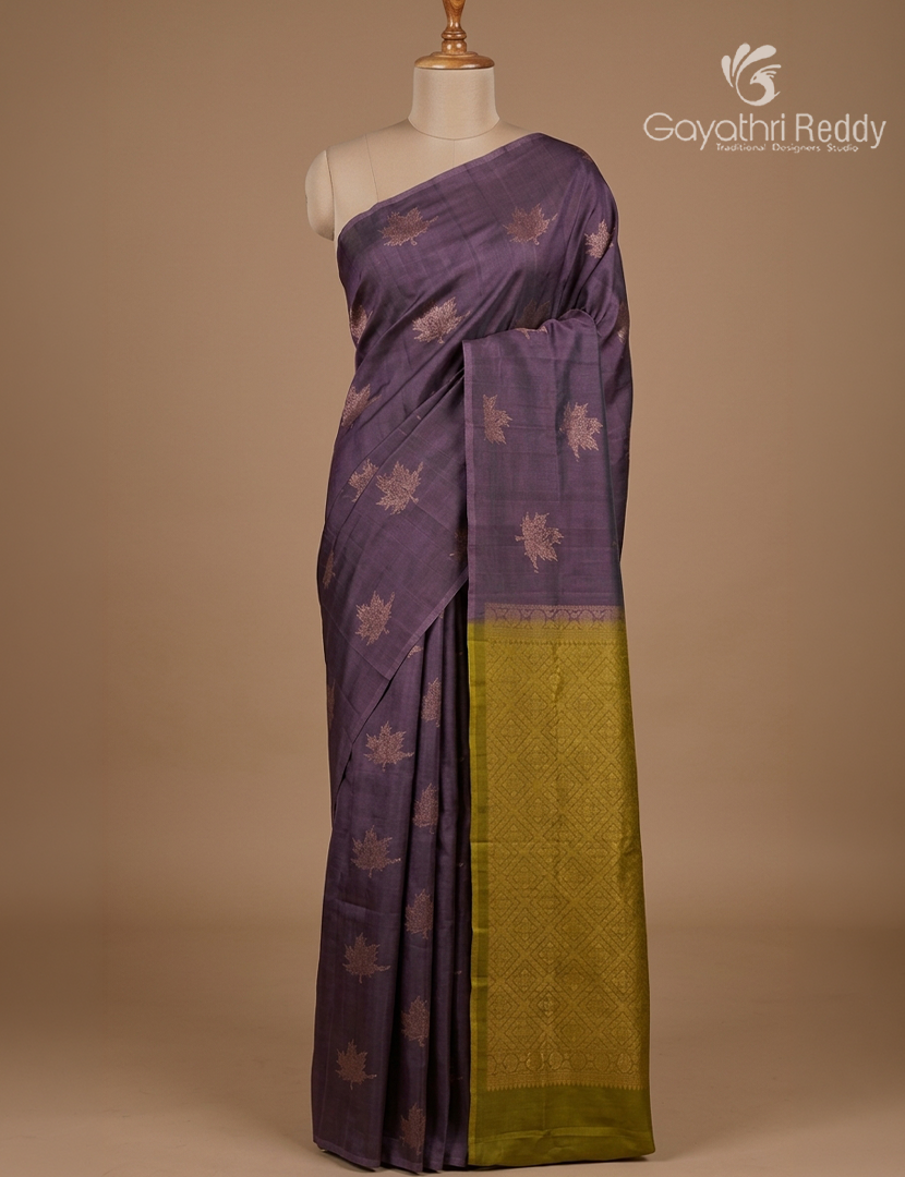 Pure Kanchipuram Silk  Saree in Mauve ( Butta Style )