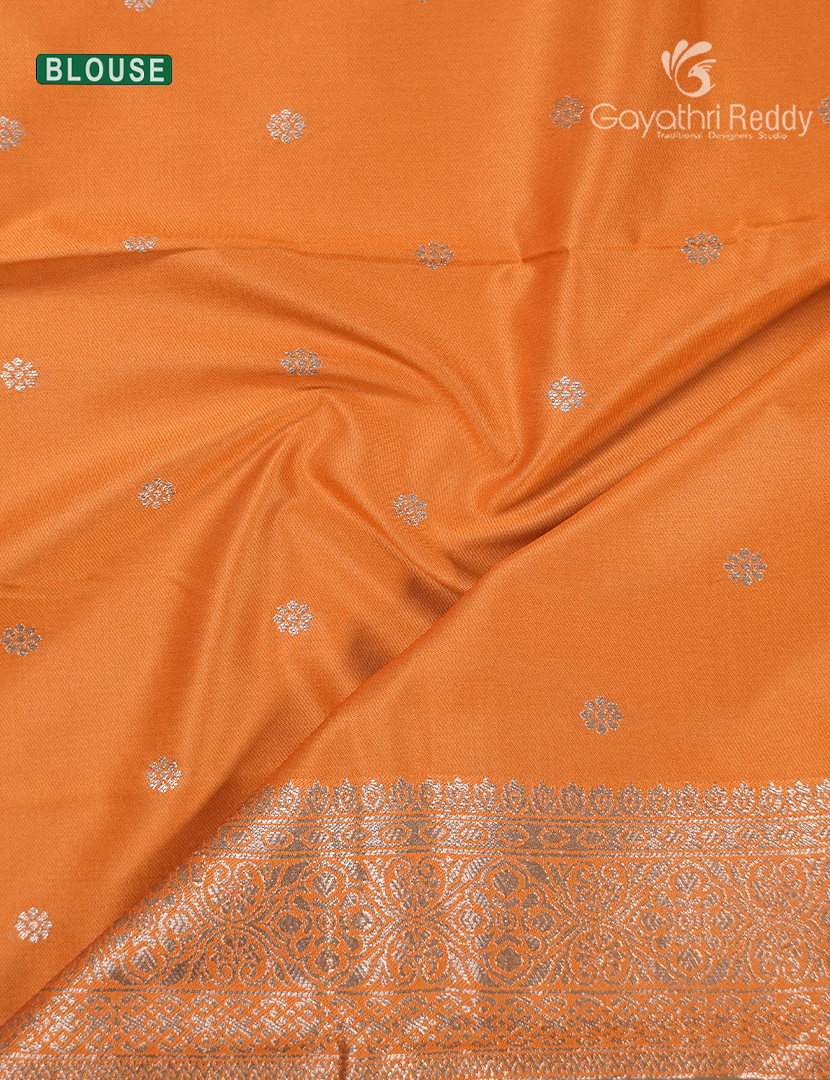 Semi Kanchipuram Art Silk Saree in Dry Mehendi Green