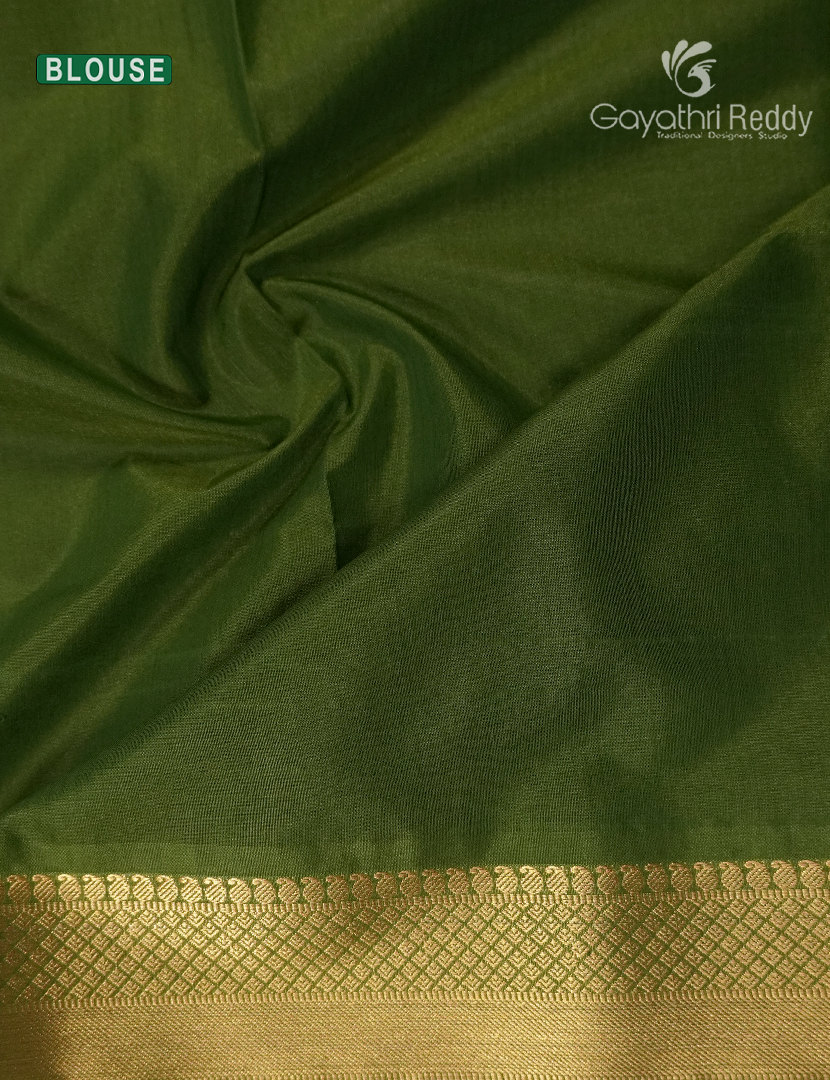 Kanchipuram Sico Saree in Deep Onion Pink and Green