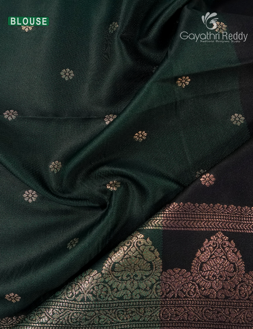 Semi Kanchipuram Art Silk Saree in Deep Bottle Green