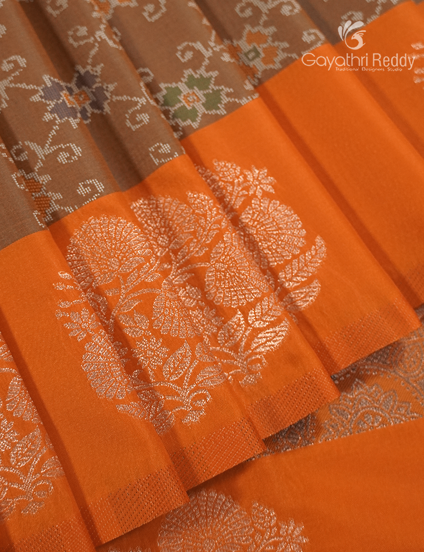 Semi Kanchipuram Art Silk Saree in Dry Mehendi Green