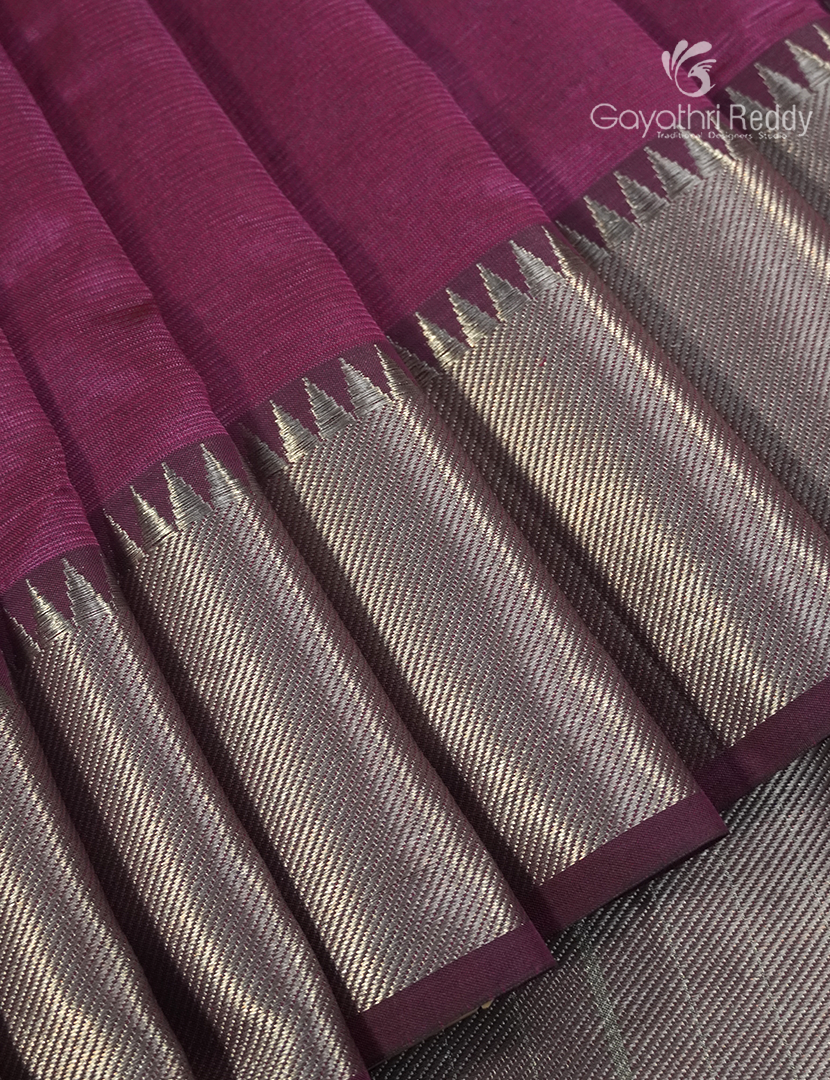 Mangalagiri Pattu Saree in Deep Magenta