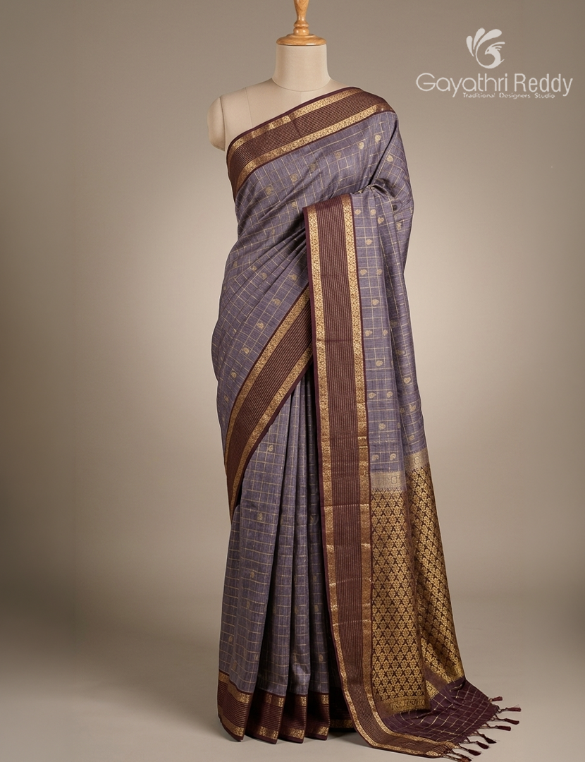 Pure Kanchipuram Vintage Silk Saree in Grey and Brown