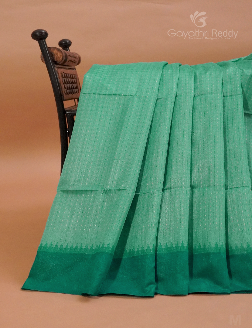 SEMI KHADI PATTU-SKP625