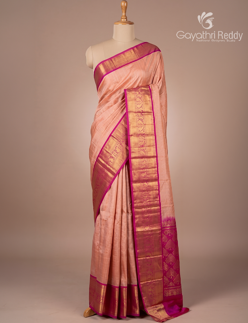 Pure Kanchipuram Vintage Silk Saree in Pastel Pink and Deep Pink