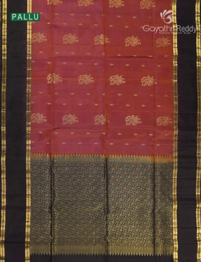 Pure Kanchipuram Silk Vintage Saree in Dual tone of Rust-Orange and Hot Pink