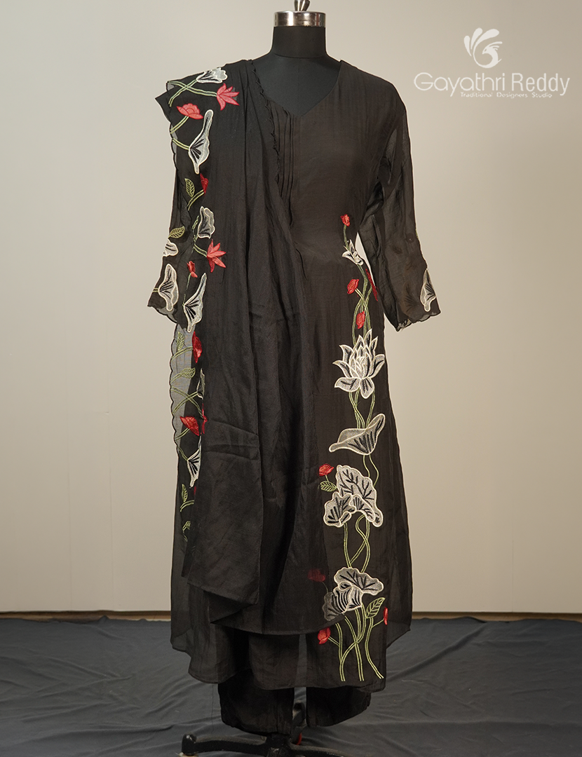 Readymade Dress Set in Black