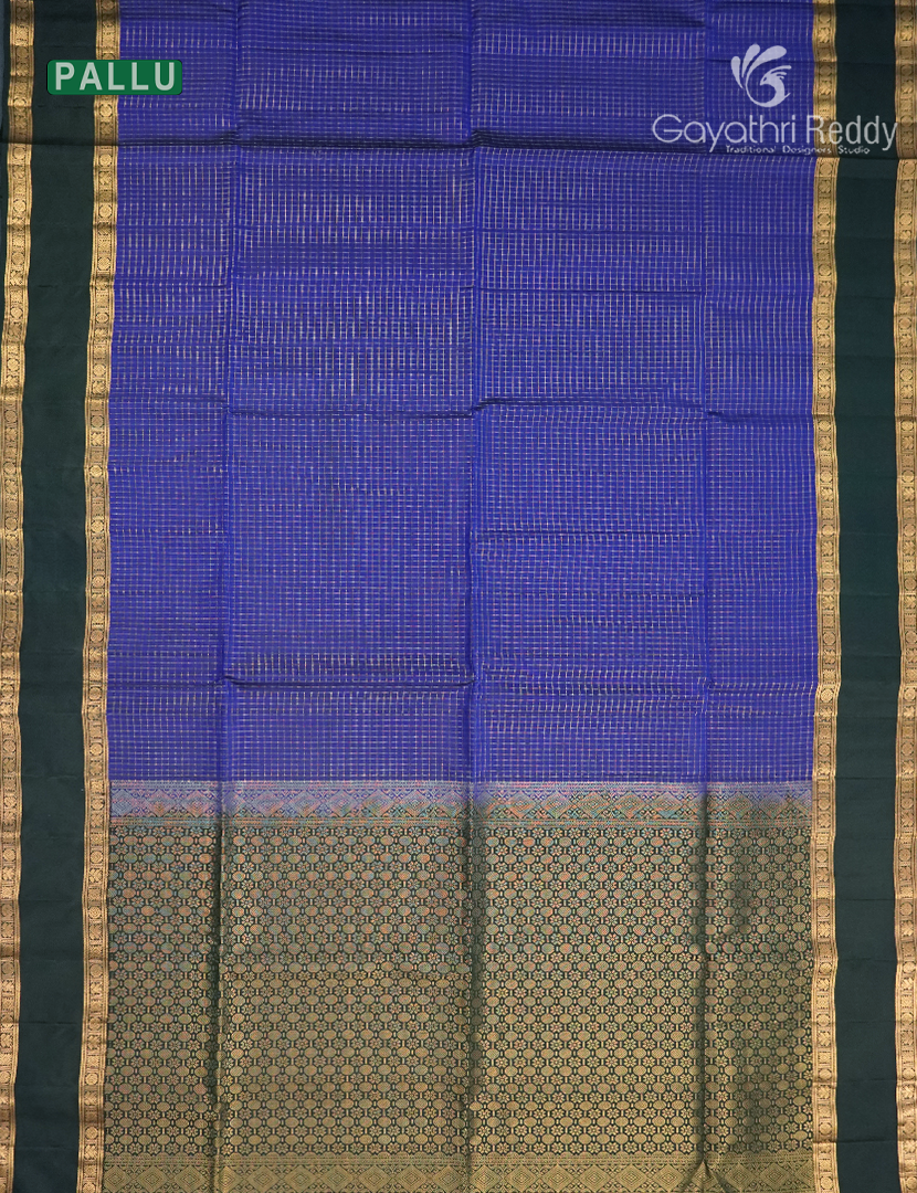 Pure Kanchipuram Vintage Silk Saree in Blue and Bottle Green